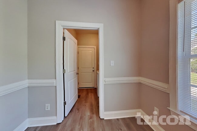 Building Photo - 117 Cambridge Dr
