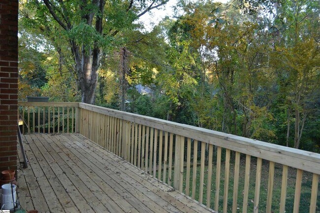 Foto del edificio - 40 Lanneau Dr