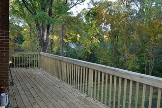 Building Photo - 40 Lanneau Dr