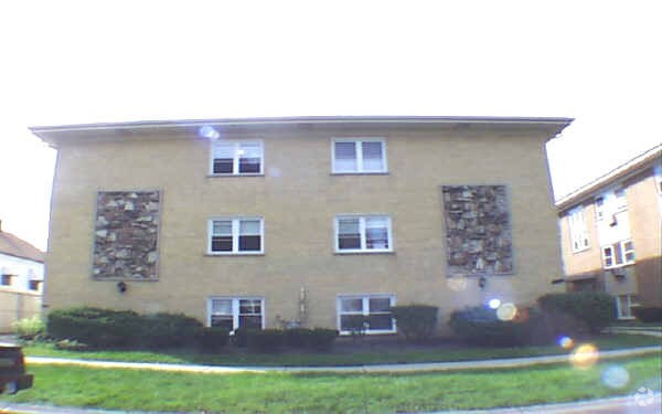 Primary Photo - 4740 N Sayre Ave