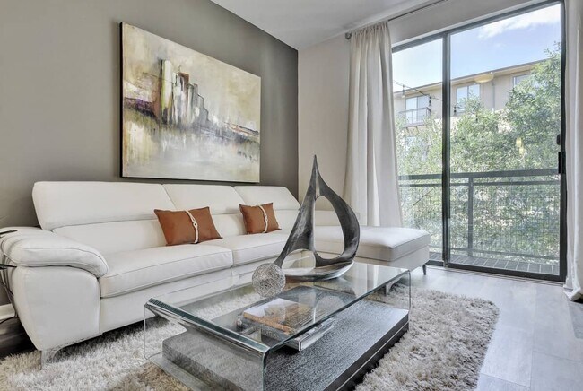 Foto del edificio - 11400 Domain Dr