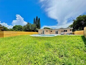 Building Photo - 14450 SW 24th St