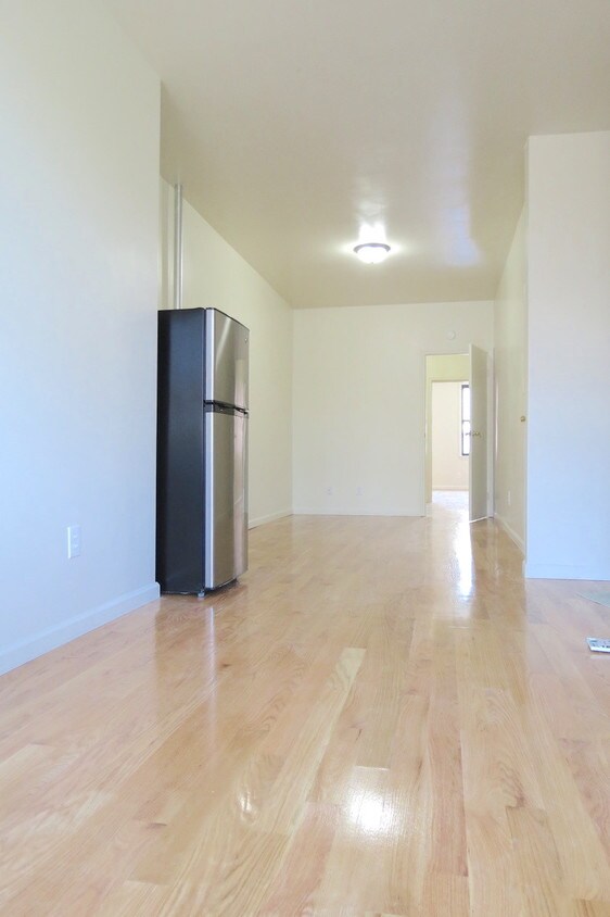 Foto principal - 242 Jefferson St