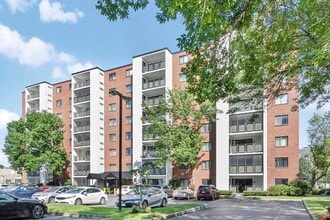 Building Photo - 28 9th St