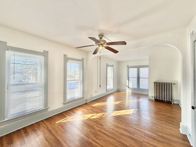 Building Photo - 603 S Jackson St