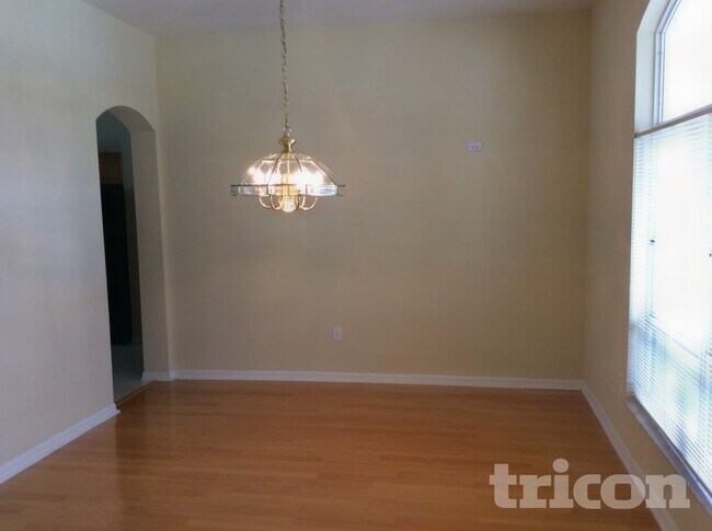 Building Photo - 28634 Hanging Moss Loop