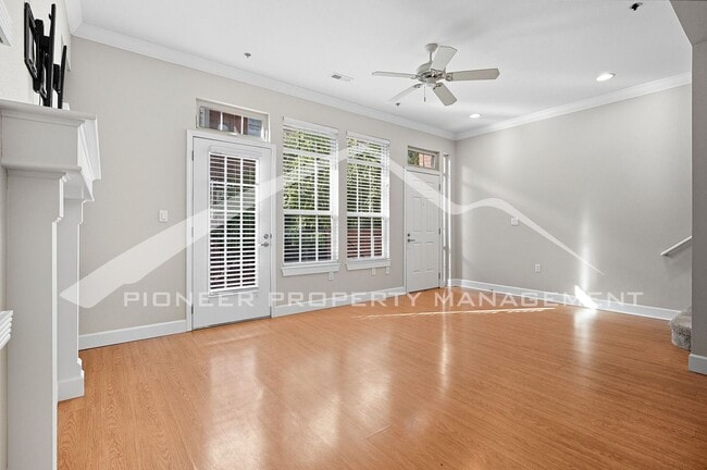Building Photo - Charming Condo with Central AC and 2 Reser...