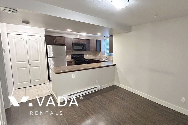 Building Photo - 2 Bedroom Basement Suite Rental 24513B Kim...