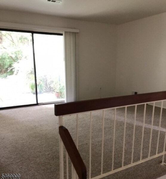 Foto del edificio - 409 Spruce Hills Dr