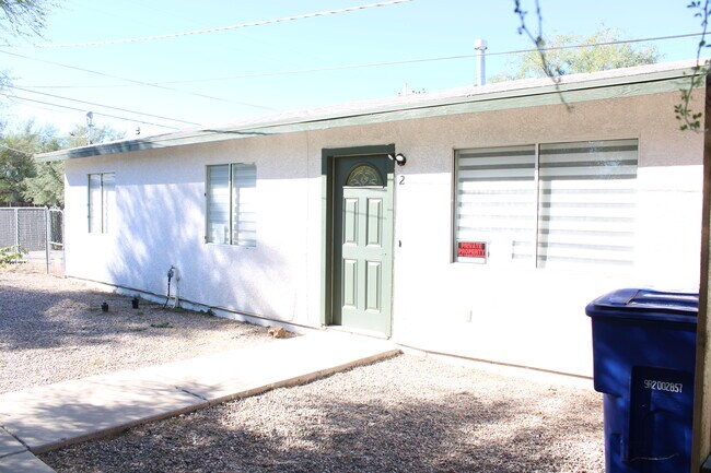 Foto del edificio - 636 E Waverly St