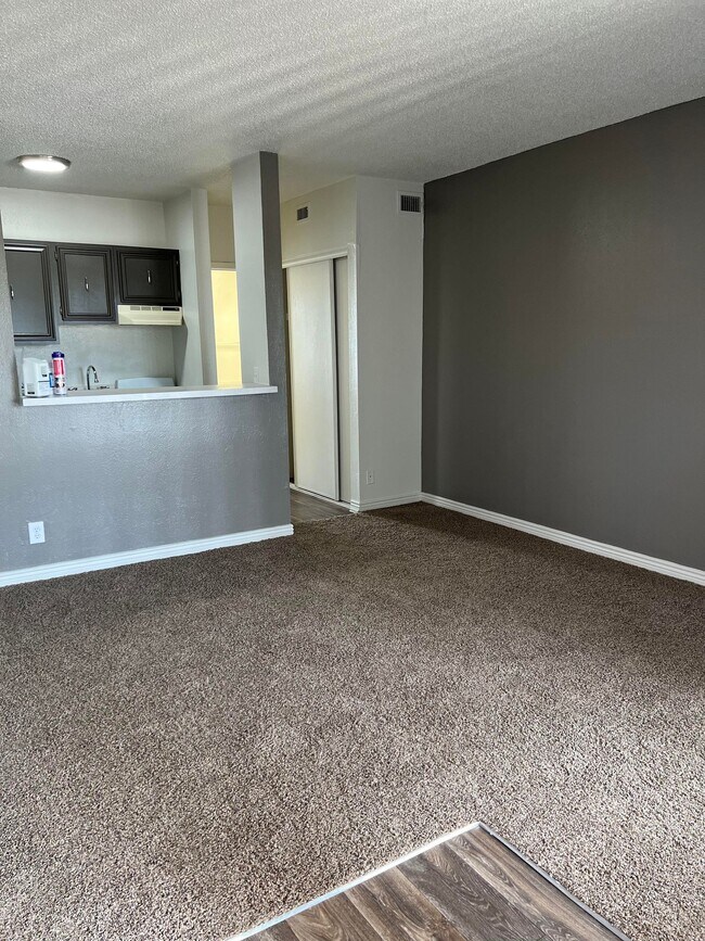 Woodberry Heights Apartments in Albuquerque, NM