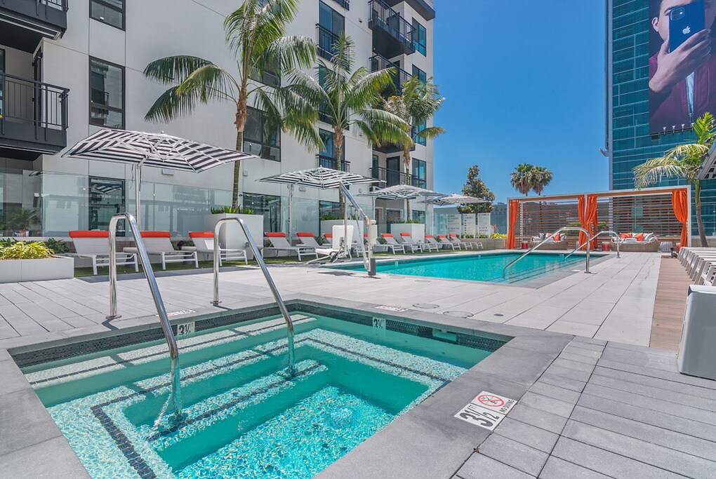 Wallace on Sunset Apartments in Los Angeles, CA Westside Rentals