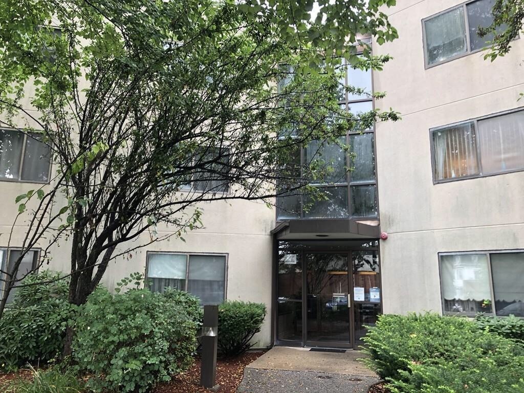 Primary Photo - 150 Lewis St