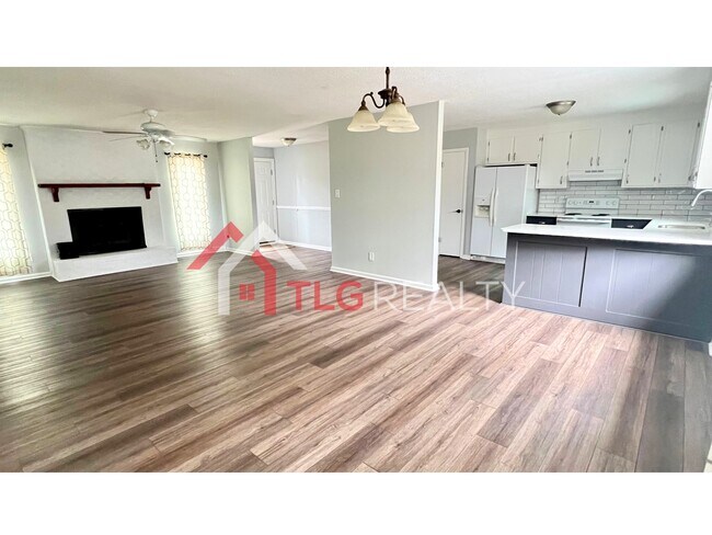 Foto del edificio - 609 Catawba Cir N