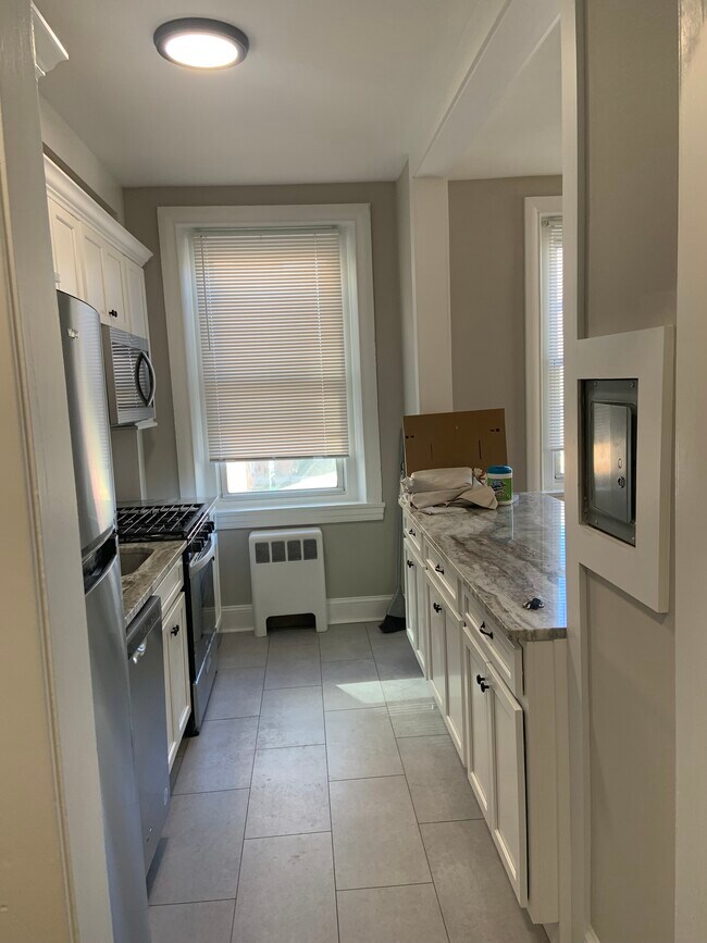 200 W Market St Unit B1, West Chester, PA 19382 200 W Market St West Chester, PA