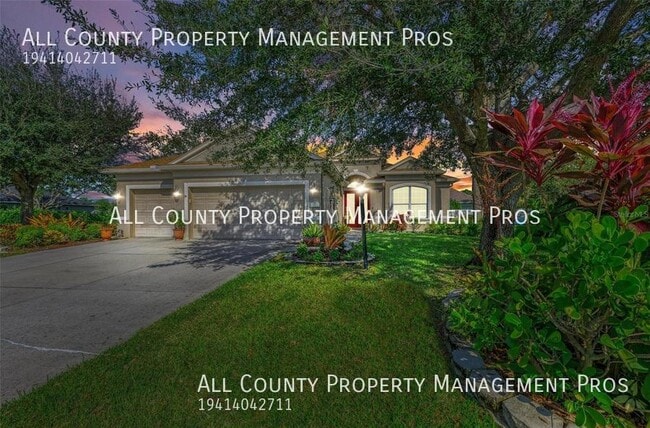Building Photo - University Place, 3 Car Garage, Gated Comm...