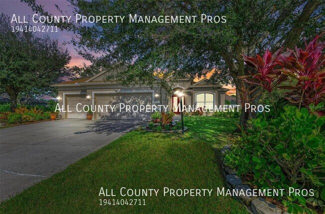 Foto del edificio - University Place, 3 Car Garage, Gated Comm...