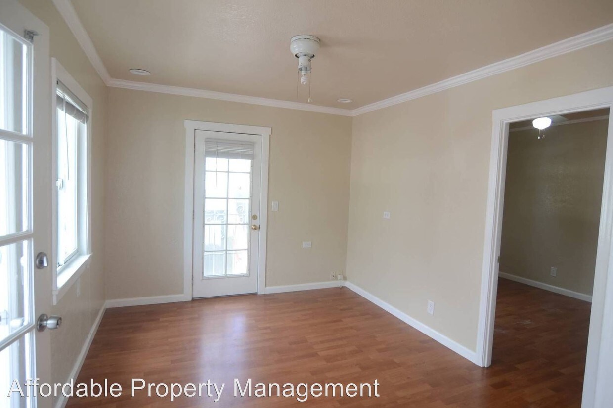 Foto del edificio - 20547 Wisteria St