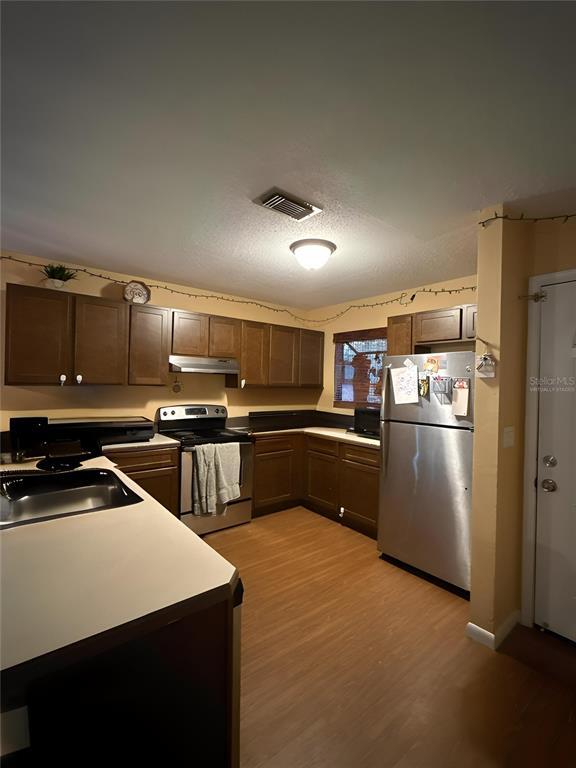 Foto del edificio - 630 Newburyport Ave