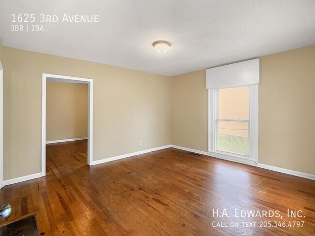 Foto del edificio - 1625 3rd Ave