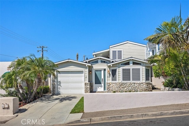 232 Chiquita St  