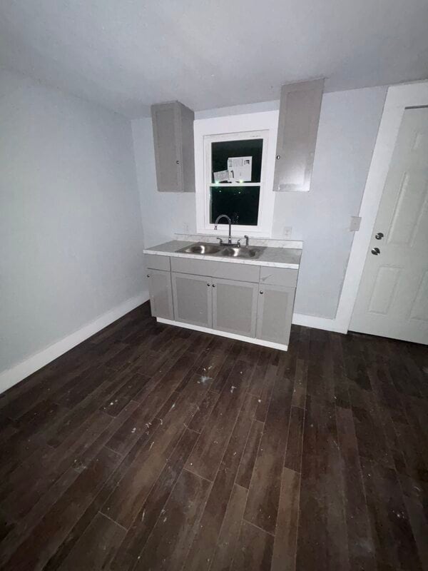 Photo - 1749 Saint Louis Avenue