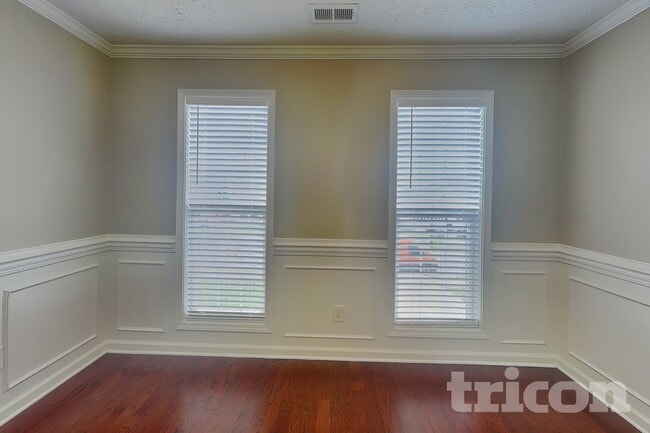 Building Photo - 3479 Melrose Dr