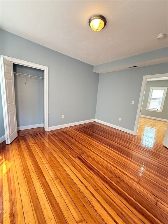 Building Photo - 33 Lithgow St
