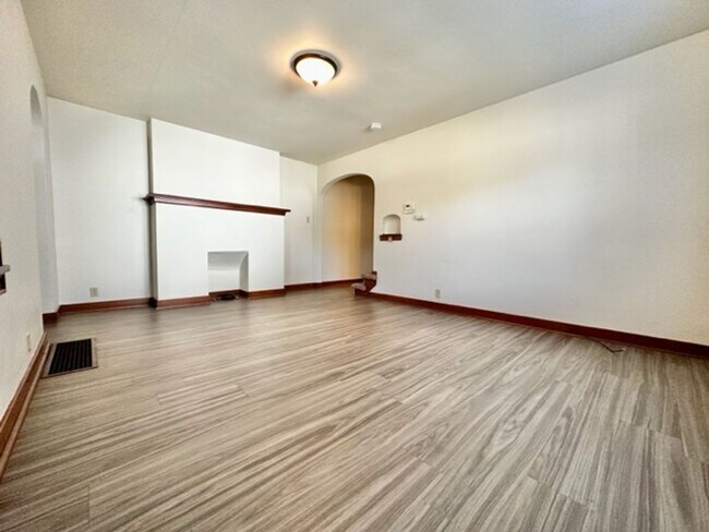 Foto del edificio - 1331 9th St