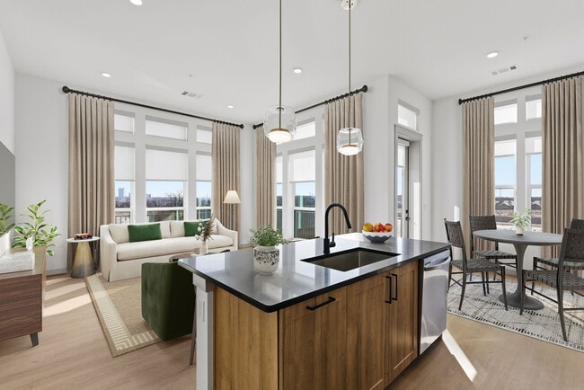 Building Photo - The Buckley