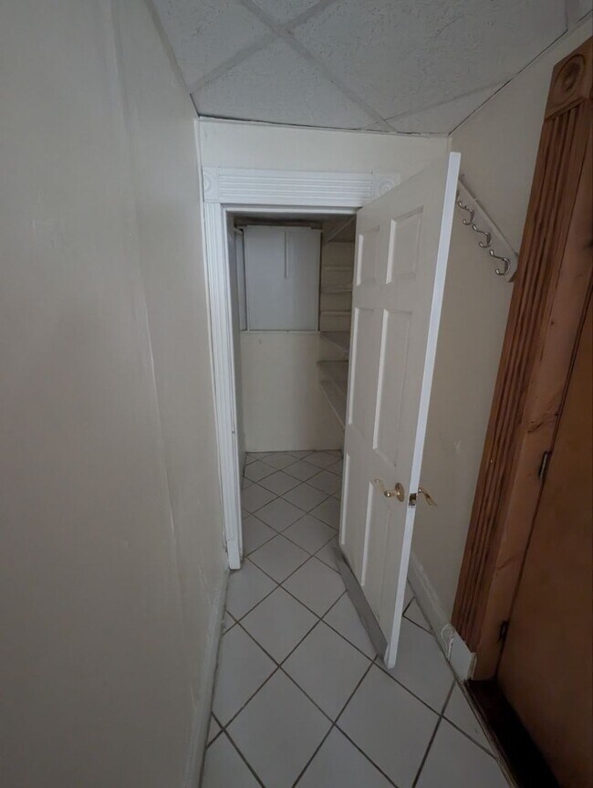 Foto del edificio - 382 Riverway St