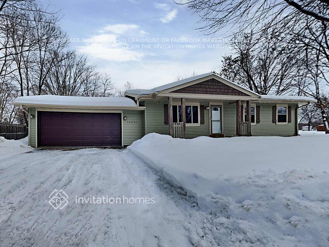 14021 Crosstown Blvd NW, Andover, MN 55304 | Apartments.com