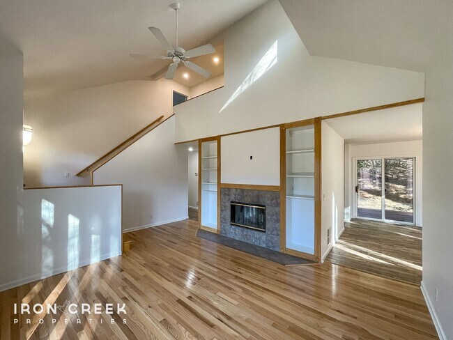 Foto del edificio - Beautiful 3-Bed/3.5-Bath Home in Gated Fai...