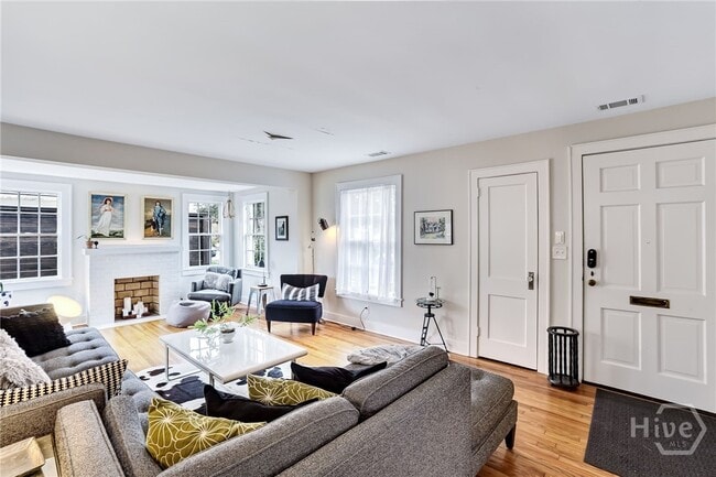 Foto del edificio - 725 E 53rd St