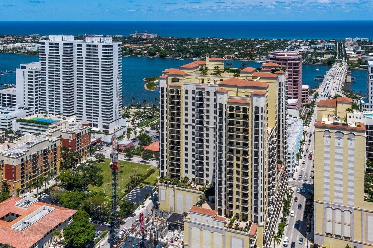 Foto principal - 701 S Olive Ave