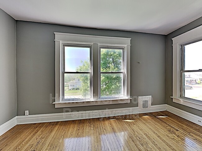 Building Photo - 1701 Delaware Ave