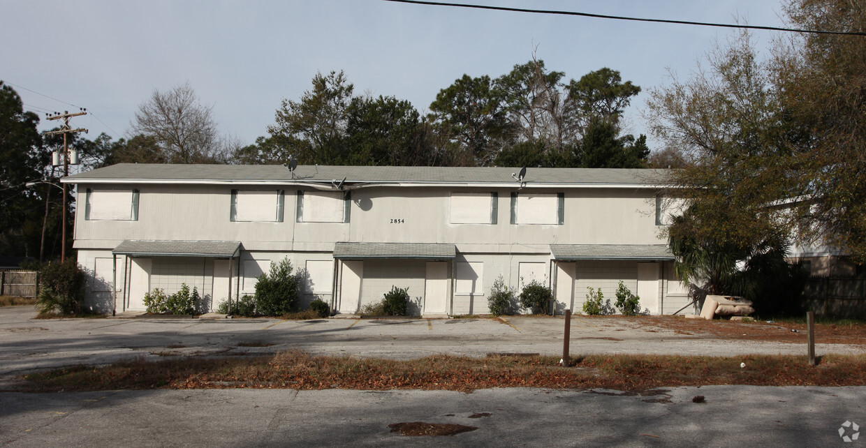 Building Photo - Cypress Court