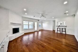 Building Photo - 955 Thornton Rd