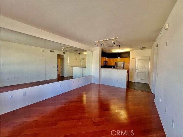 Foto del edificio - 100 S Alameda St