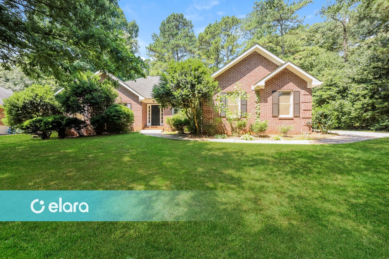 Primary Photo - 1125 Lakehaven Parkway