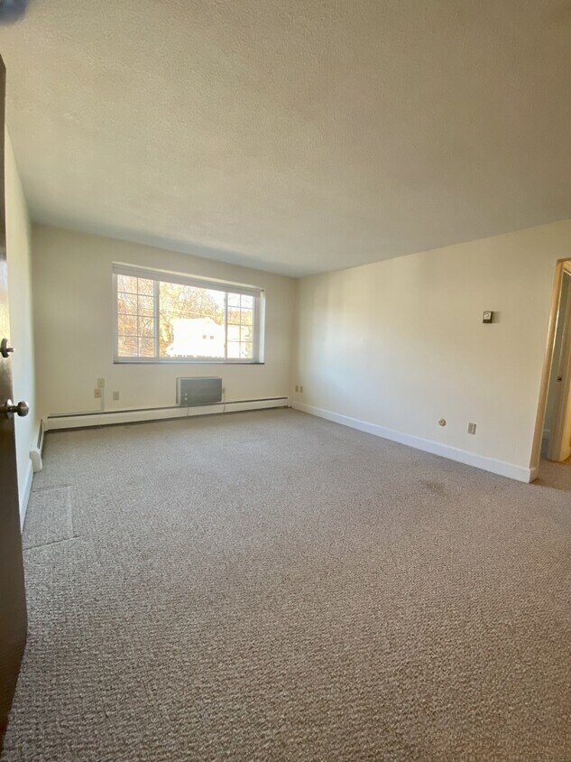Building Photo - 1 Brattle Dr