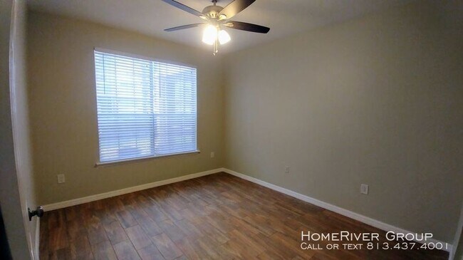 Building Photo - 8301 Elm Park Dr