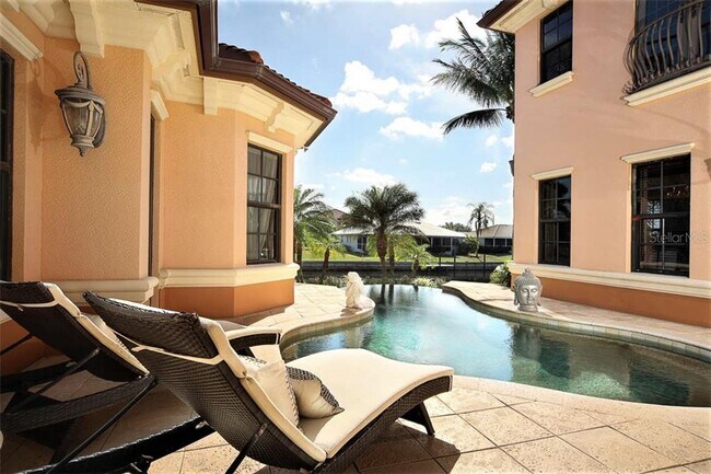 Foto del edificio - 134 Colony Point Dr