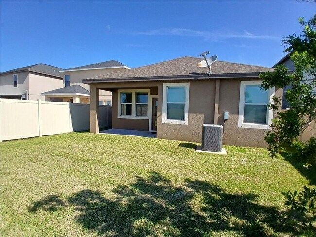 Foto del edificio - 10143 Newminster Loop