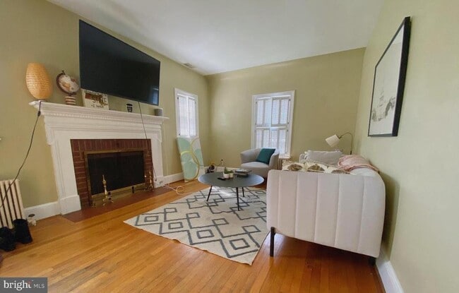 Foto del edificio - 1538 N Danville St