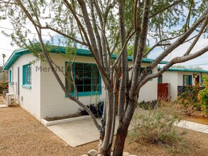Building Photo - 1017-1021 N Palo Verde Blvd