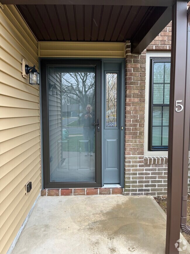 Sharon Mews Apartments for Rent with Washer & Dryer Robbinsville, NJ