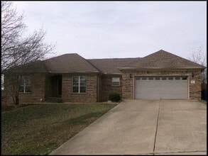 Building Photo - 12 Lauren Cove