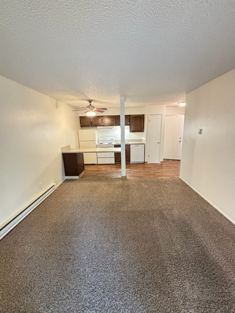 Building Photo - 3950 SW 102nd Ave