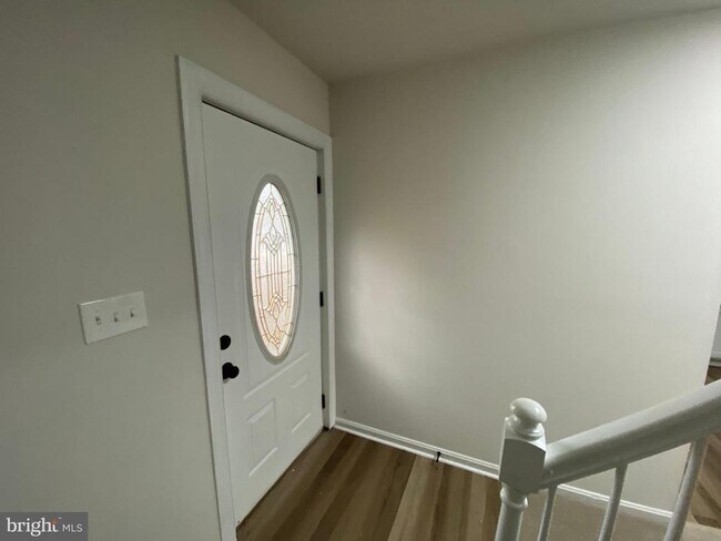 Foto del edificio - 9 Farrell Ln